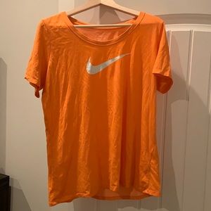 Women’s Nike Dri-fit Tee, XL